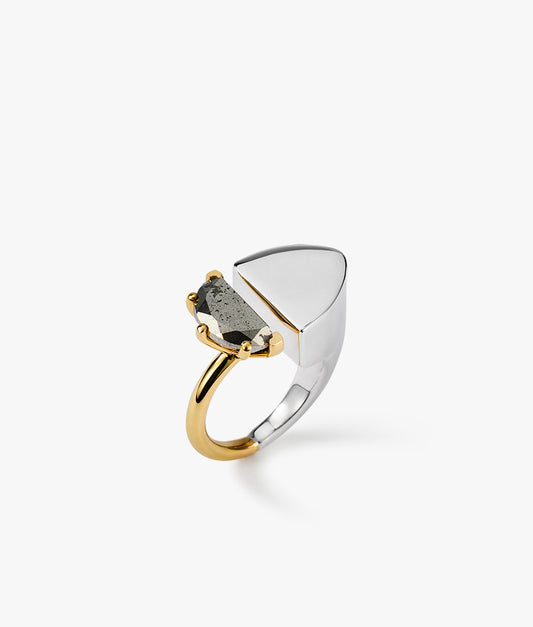 Pirita Half Cut Bicolour Ring
