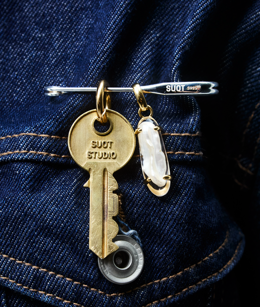 NAKED PEARLS GOLD PLATED ENCAPSULATED PEARL CHARM