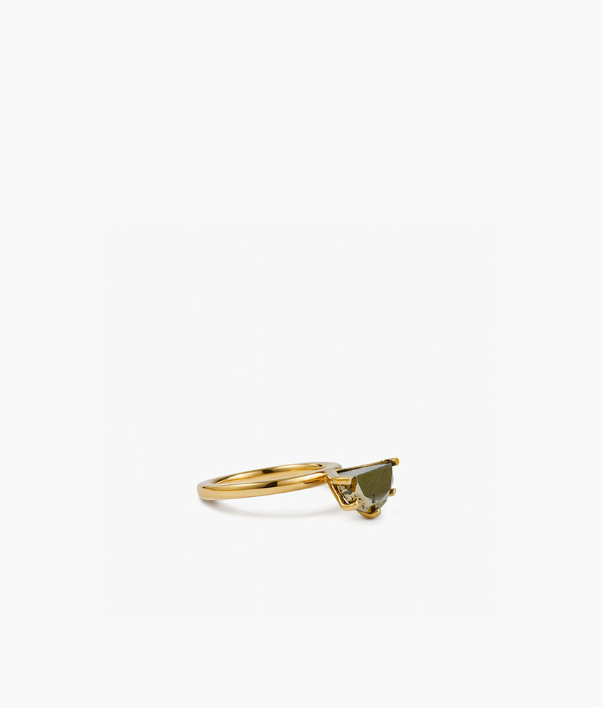 Pirita Half Cut Round Ring