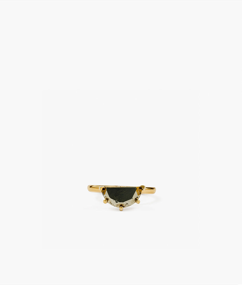 Pirita Half Cut Round Ring