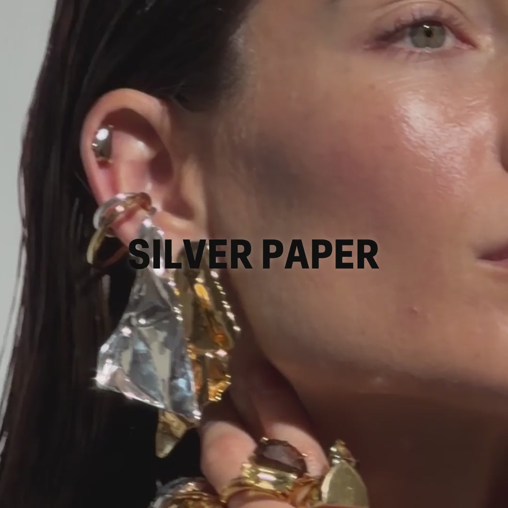SILVER_PAPER_home_mobile_1080x1080_v1015.mp4